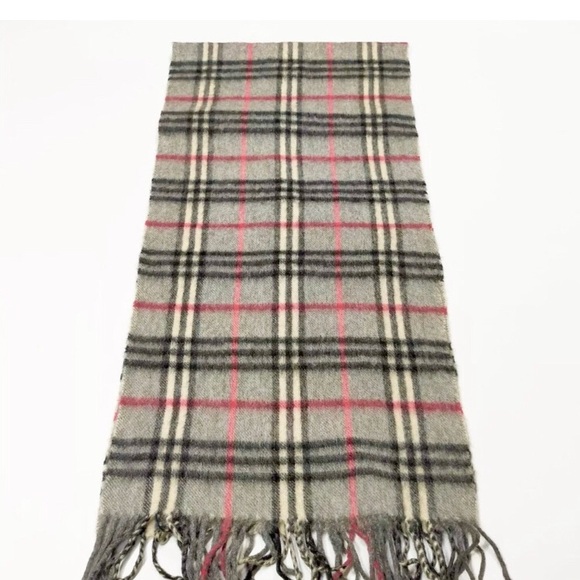 Burberrys Scarf 100% Lambswool 51”x 12” - Picture 4 of 4